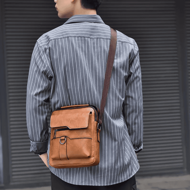 MORRAL DE CUERO PU